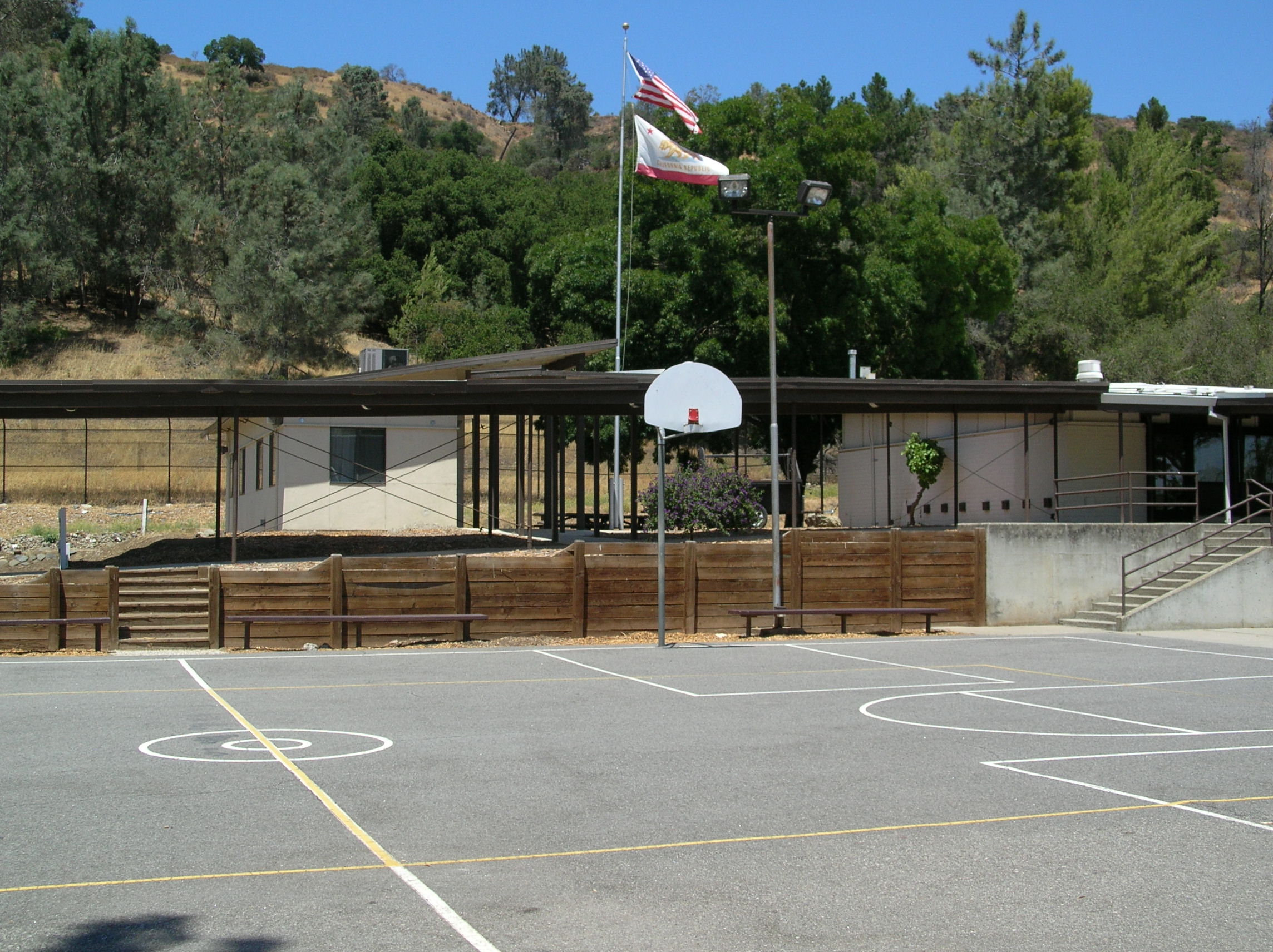 Picture of the James Ranch basketball court