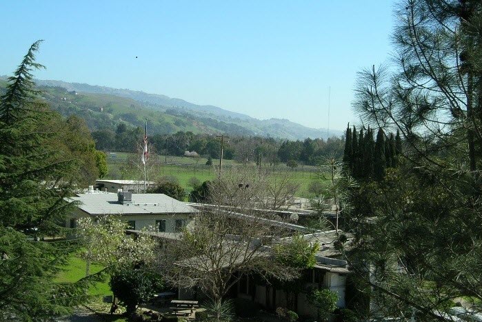 Picture of the James Ranch buildings and landscaping